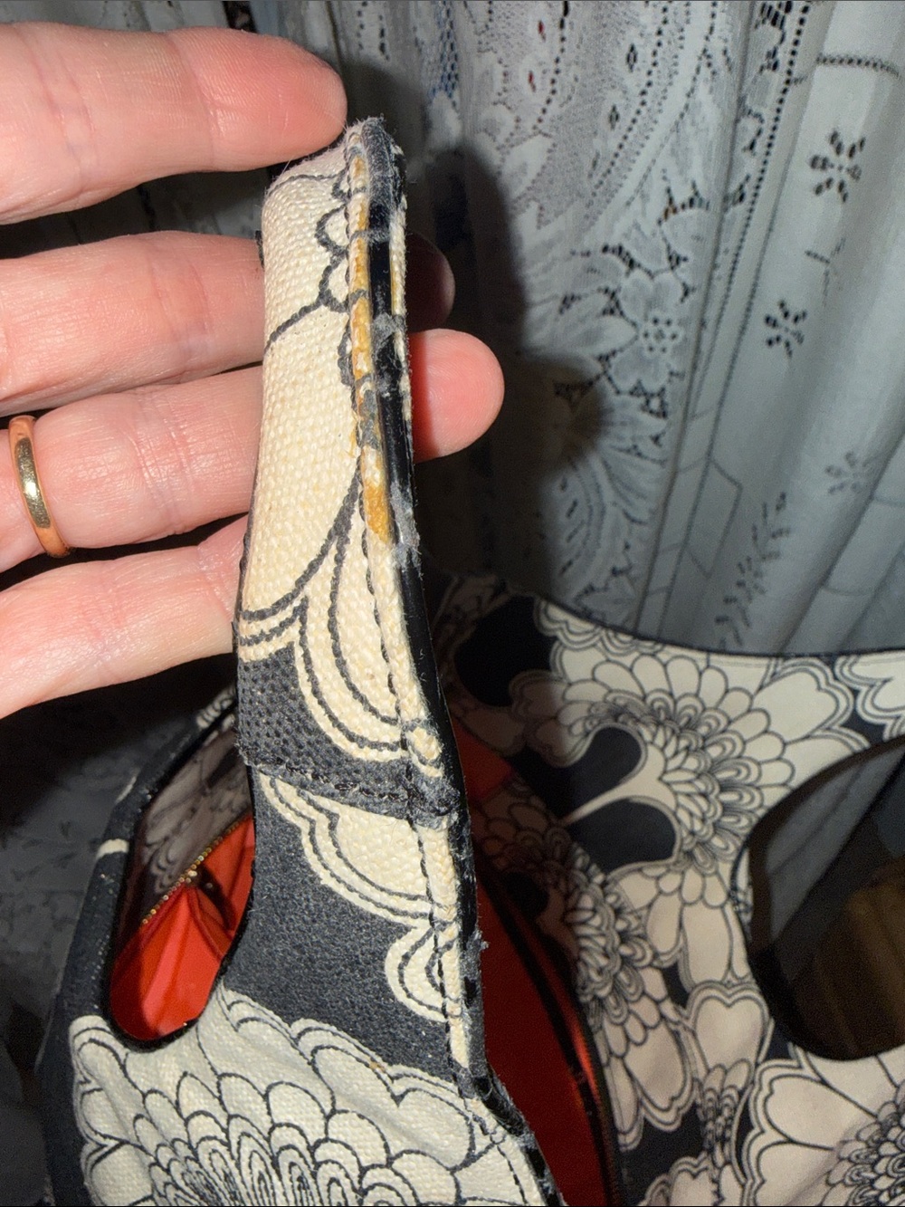 kate spade Black and Cream Floral Bow Shoulder Bag - Picture 13 of 14
